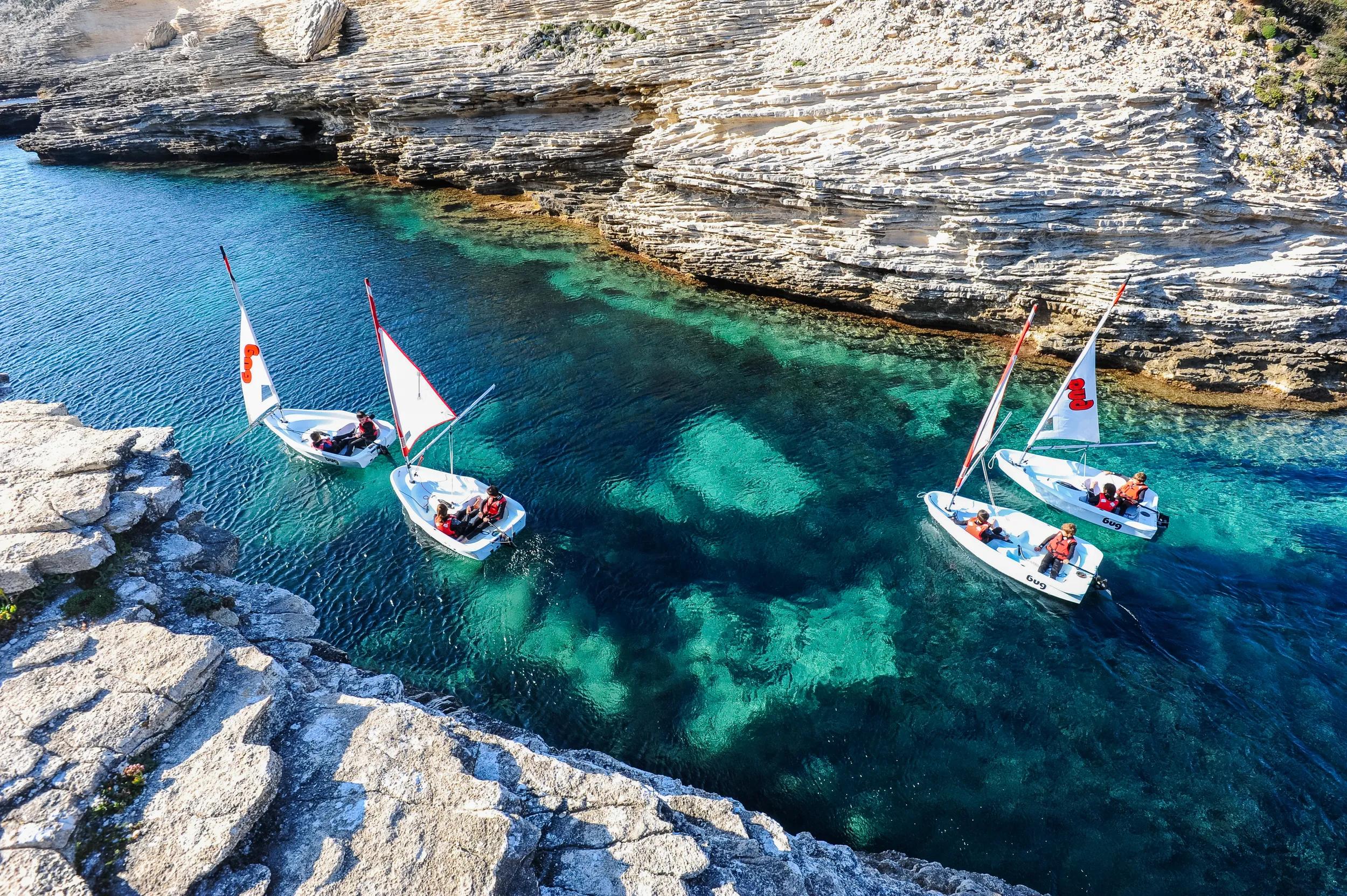 Faire du voiliers en Corse avec des professionnels